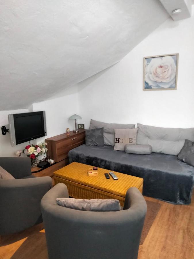 Ferienwohnung Neheim Mit Dennis Und Alexander Alexander Mit Klimaanlage 외부 사진