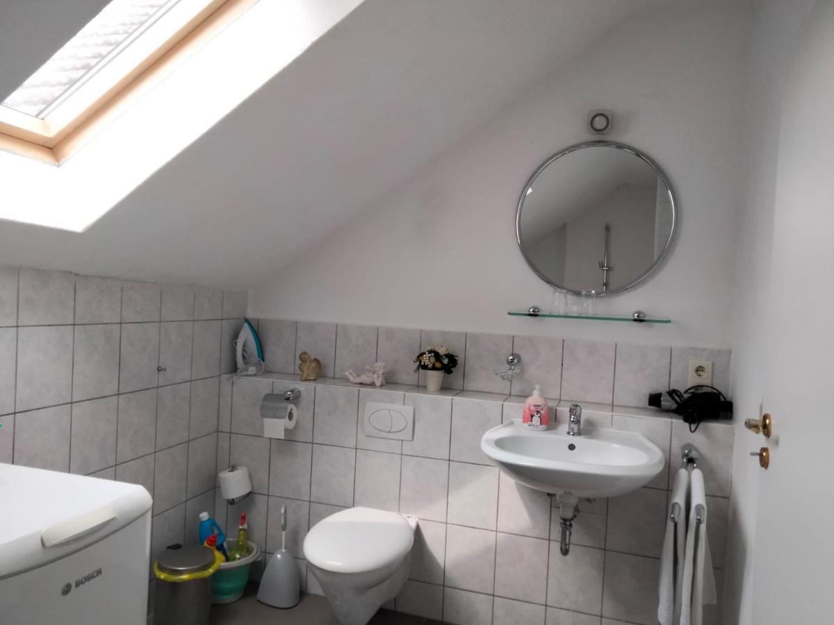 Ferienwohnung Neheim Mit Dennis Und Alexander Alexander Mit Klimaanlage 외부 사진